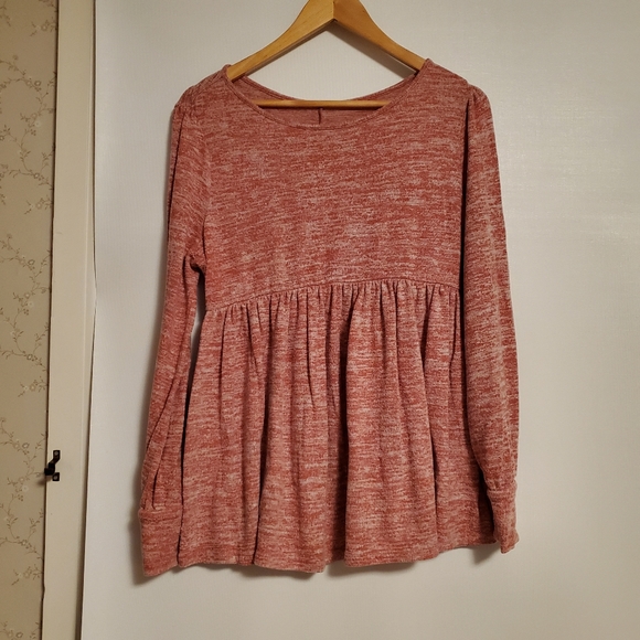 Marled red peplum maternity top - Picture 1 of 3